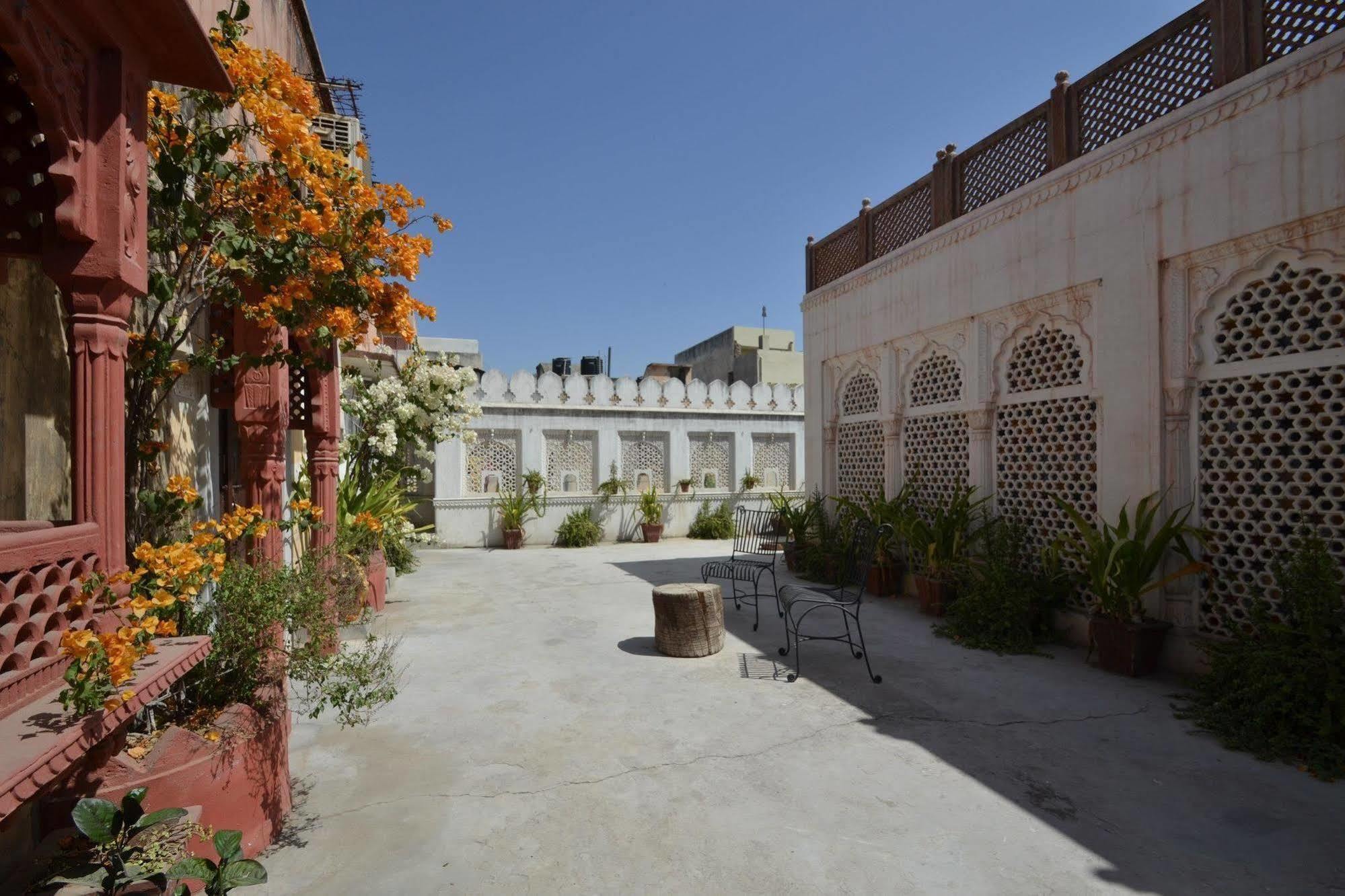 Rawla Mrignayani Palace Jaipur Exterior photo